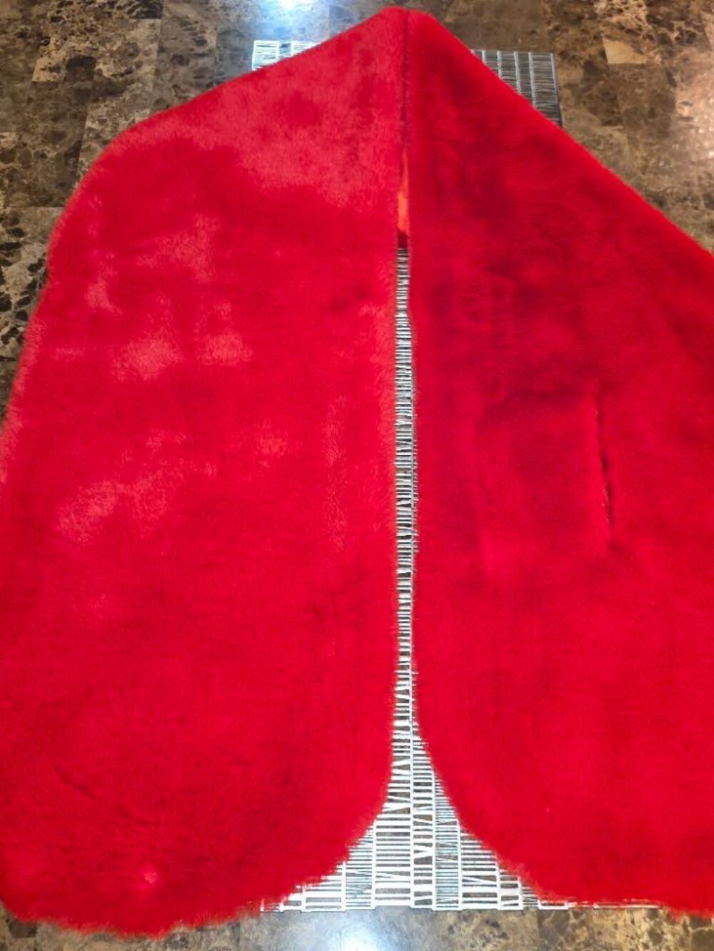 Ruby Red Elegant Ladies Faux Fur Stole Style Warm Wrap Opera Capelet w/Arm Slit.